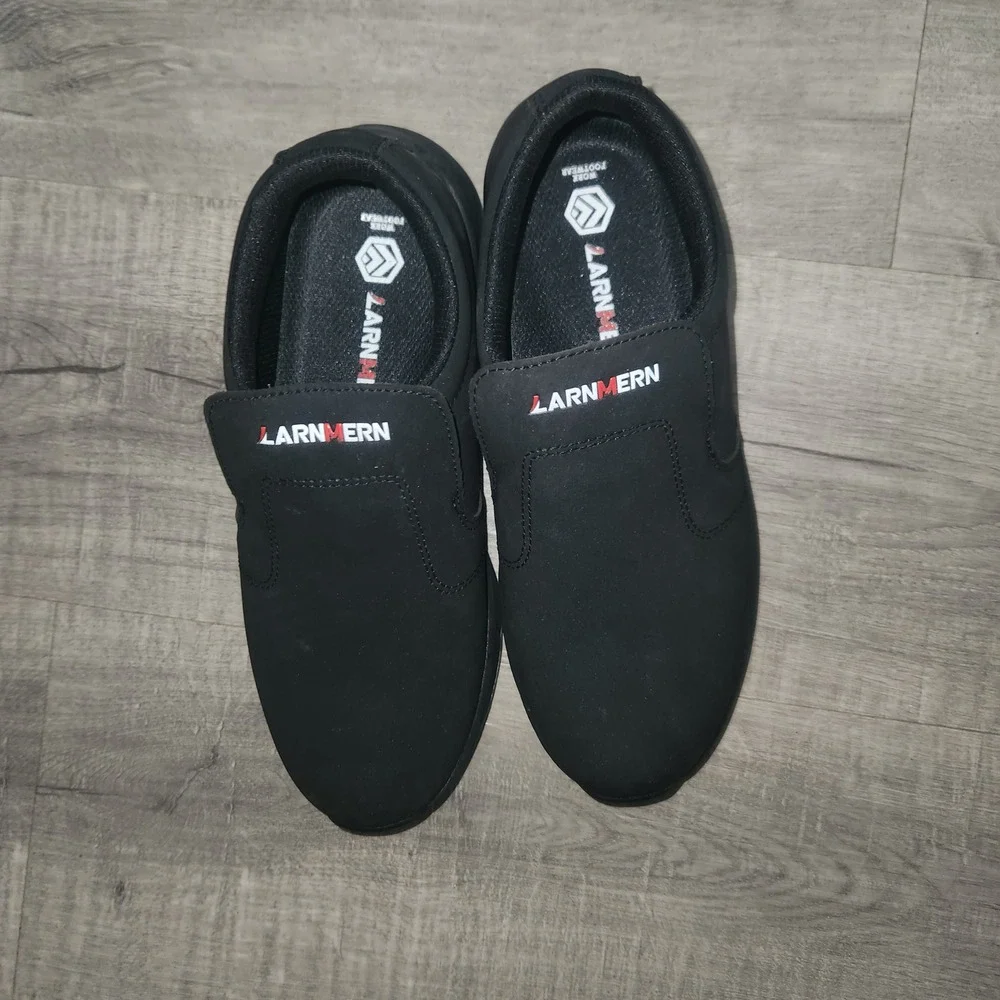 Larnmern Mens Slip On Work Shoes Black L03301-8 Sz. 6.5 Casual Non-Slip Sneakers